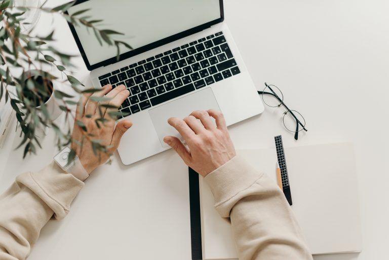 Mejorar perfiles en redes sociales empresa